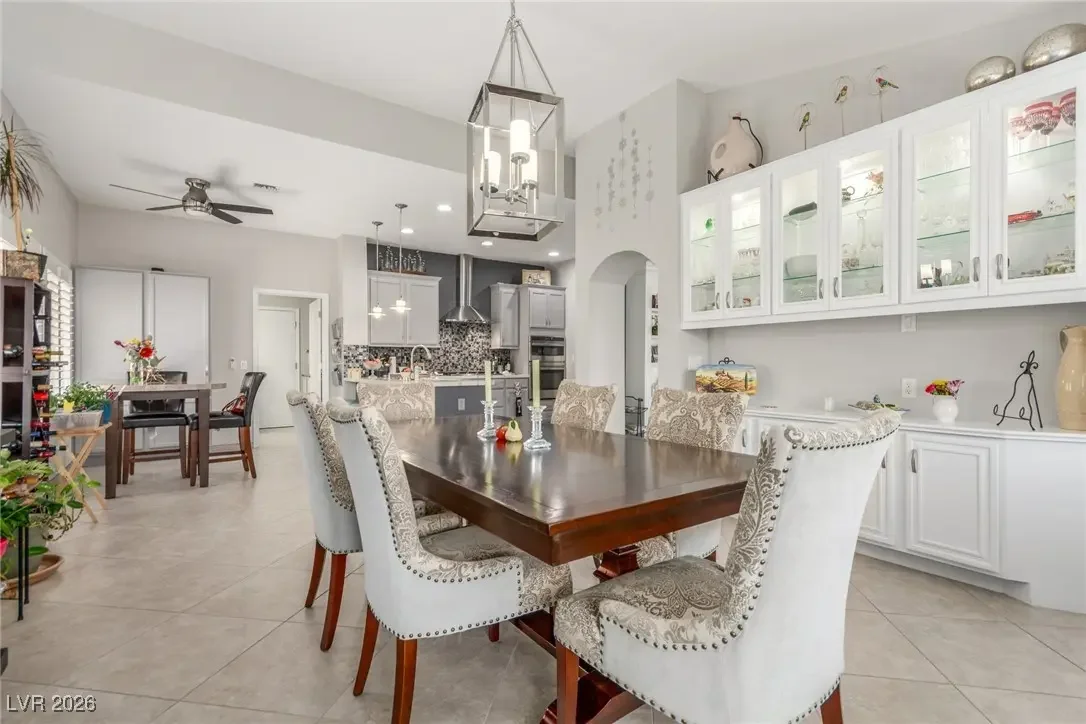 Photo of Listing #2747533