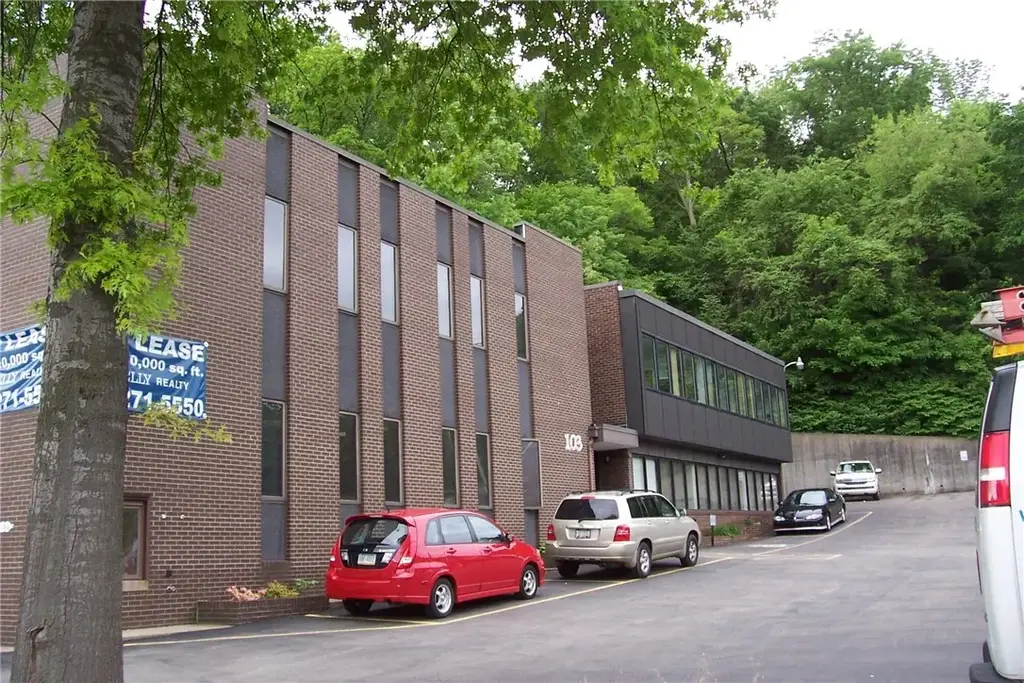 103 Yost Boulevard , Forest Hills Boro