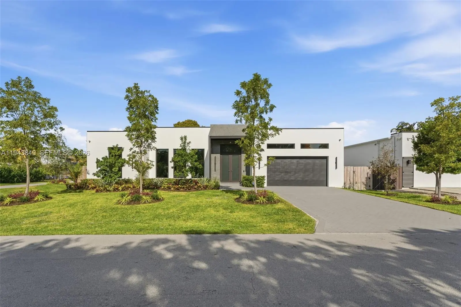 Photo of Listing #A11943849