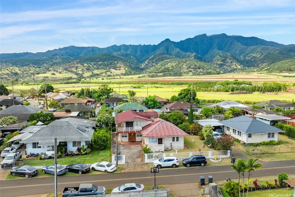 67-186 Kanoena Street, Waialua