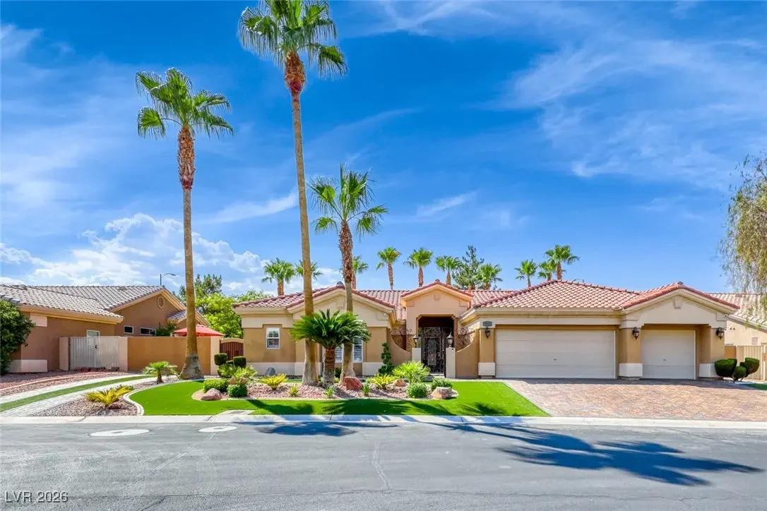 Photo of Listing #2745318