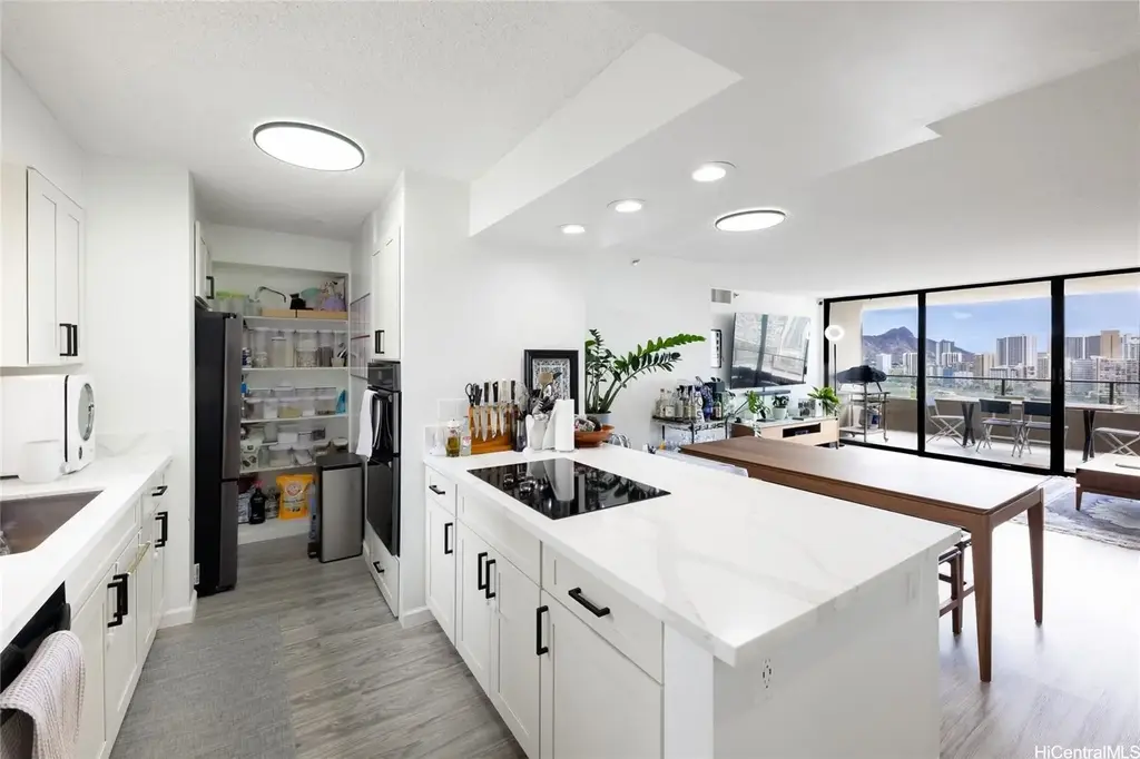 581 Kamoku Street # 2302, Honolulu