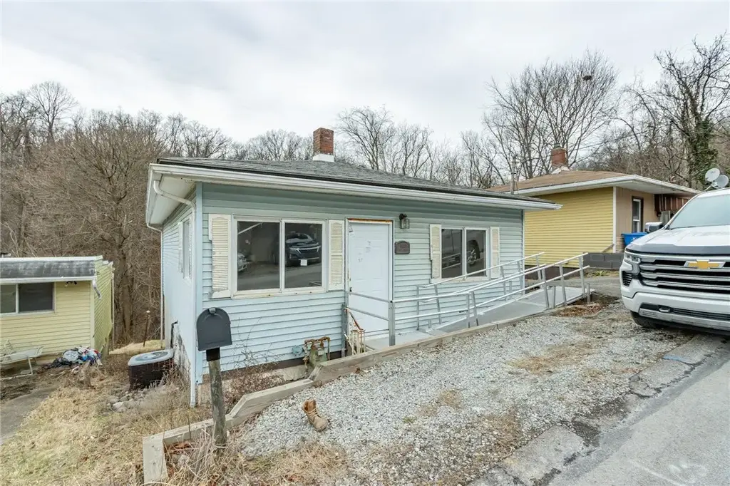 1183 Hill Street , Lower Burrell