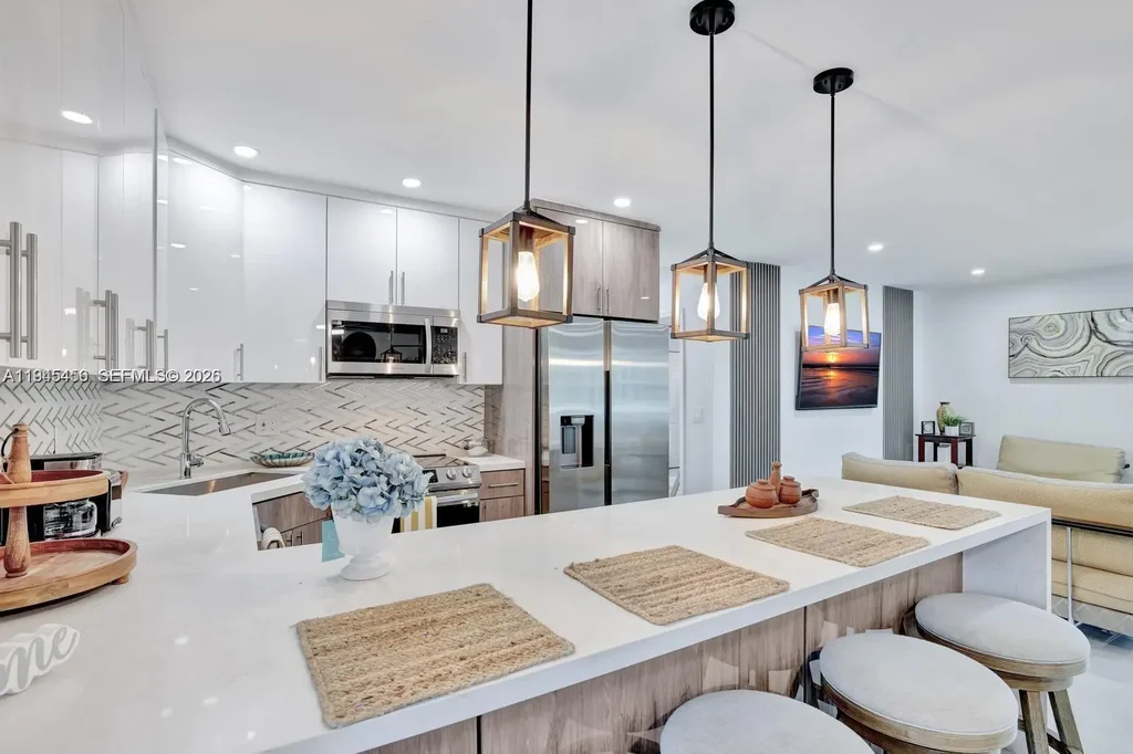 1001 Sw 19th St, Fort Lauderdale