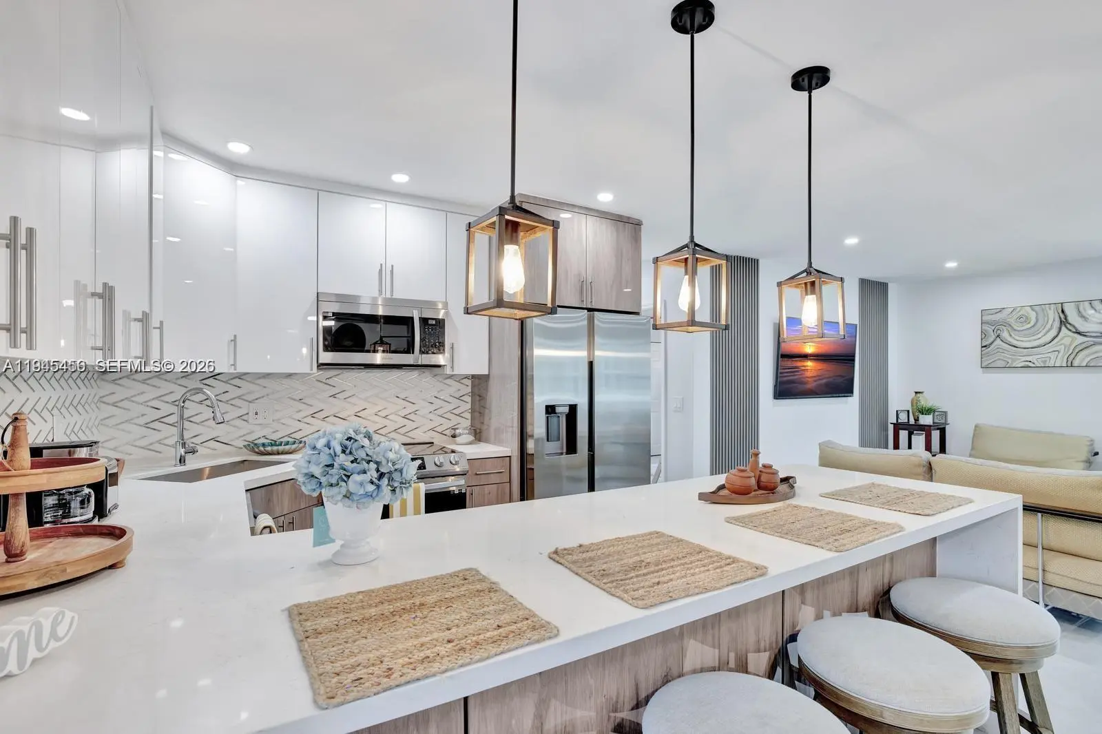 Photo of Listing #A11945456