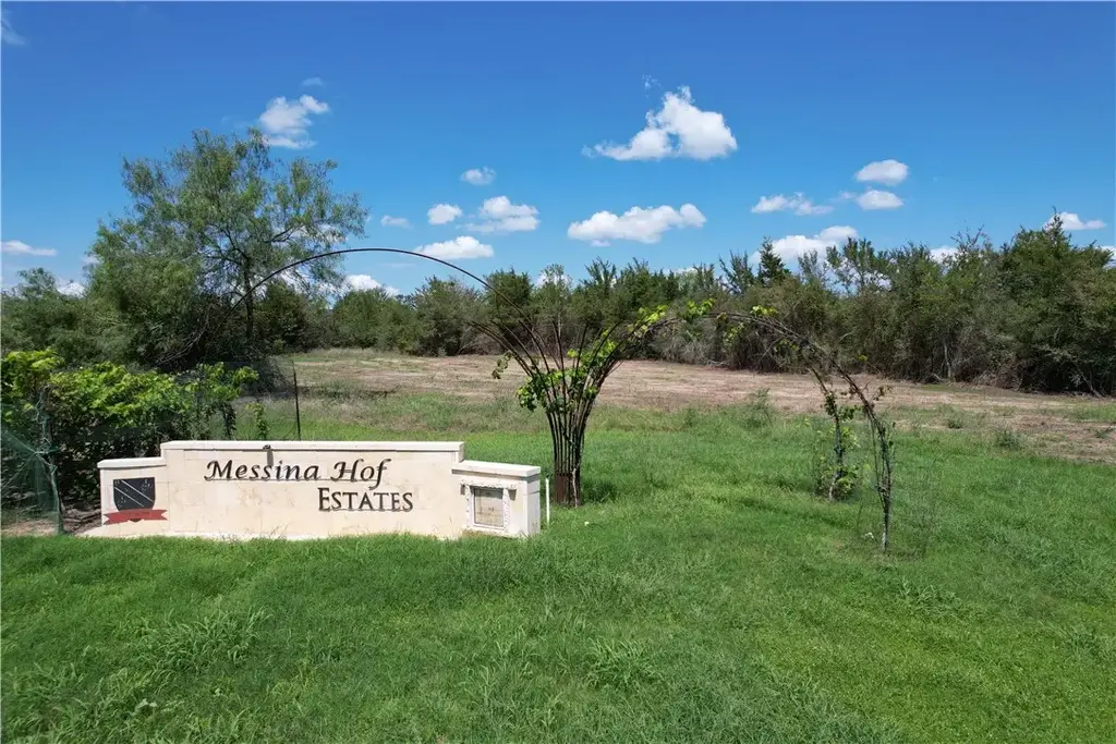 5001 Paulo Court, Bryan