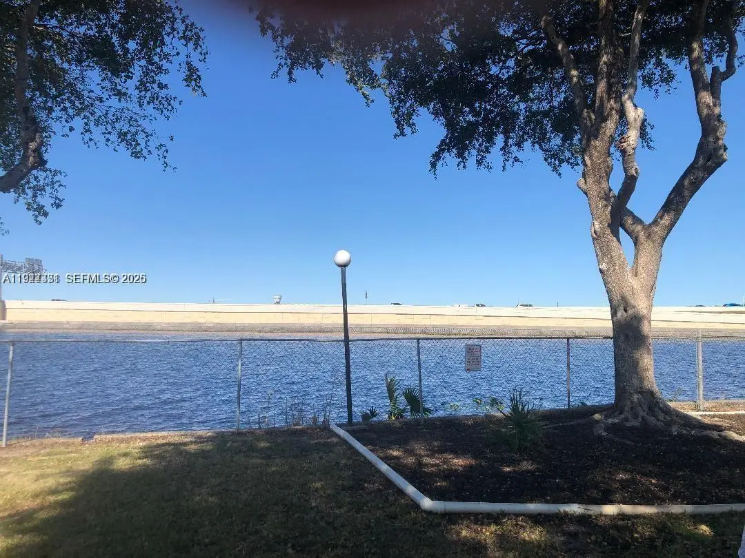 Photo of Listing #A11944331