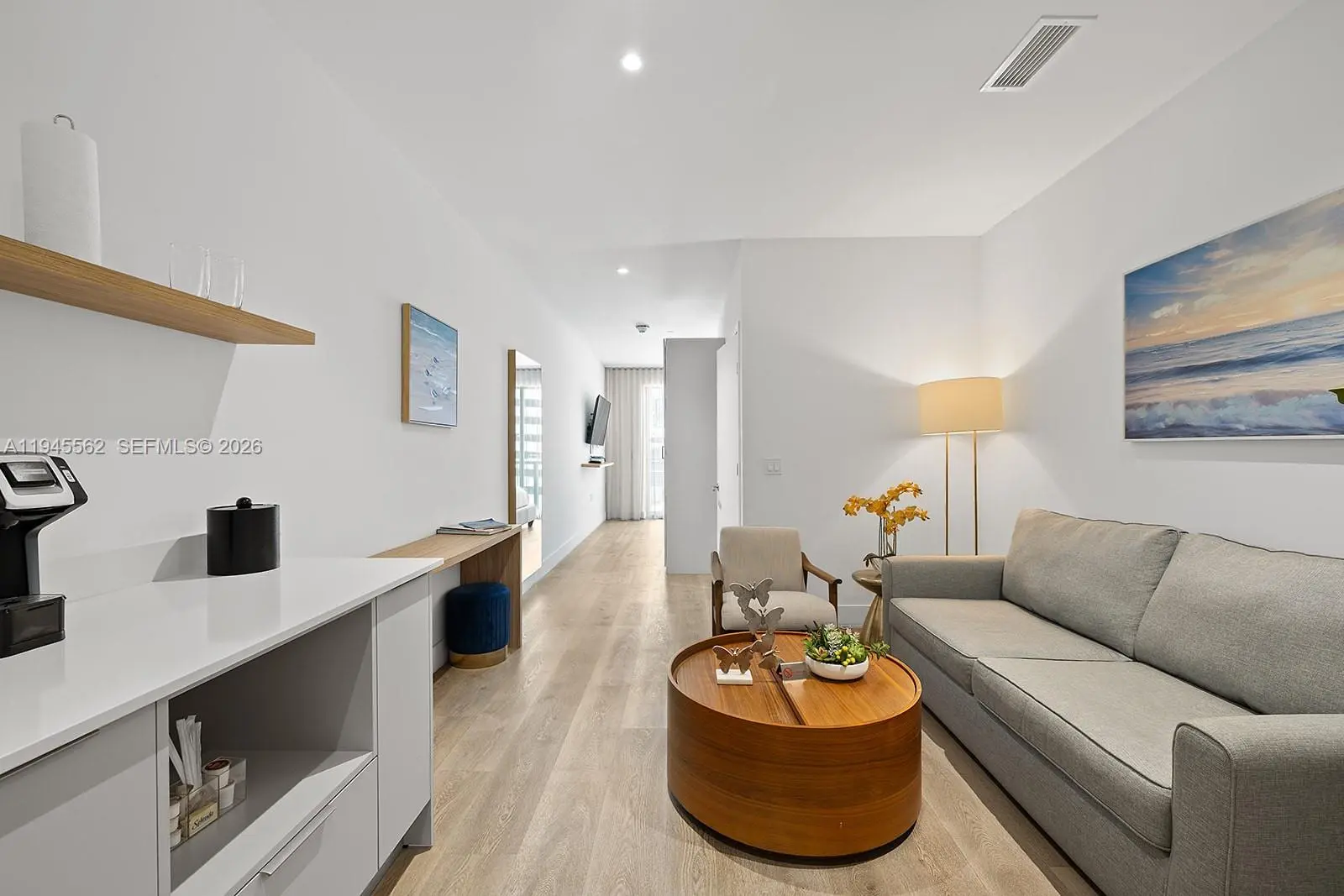 Photo of Listing #A11945562