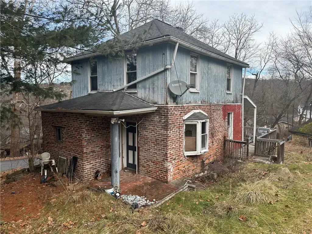 866 Florence Street , Luzerne