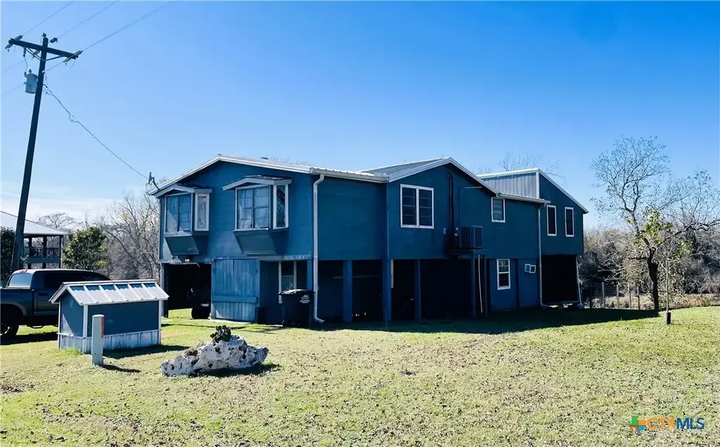40 Cypress Valley Road, Cuero