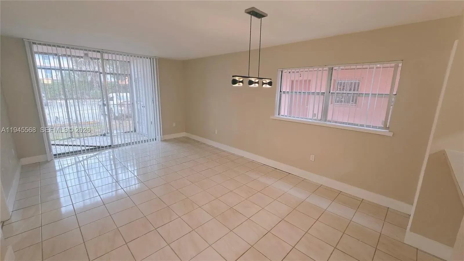 Photo of Listing #A11945568