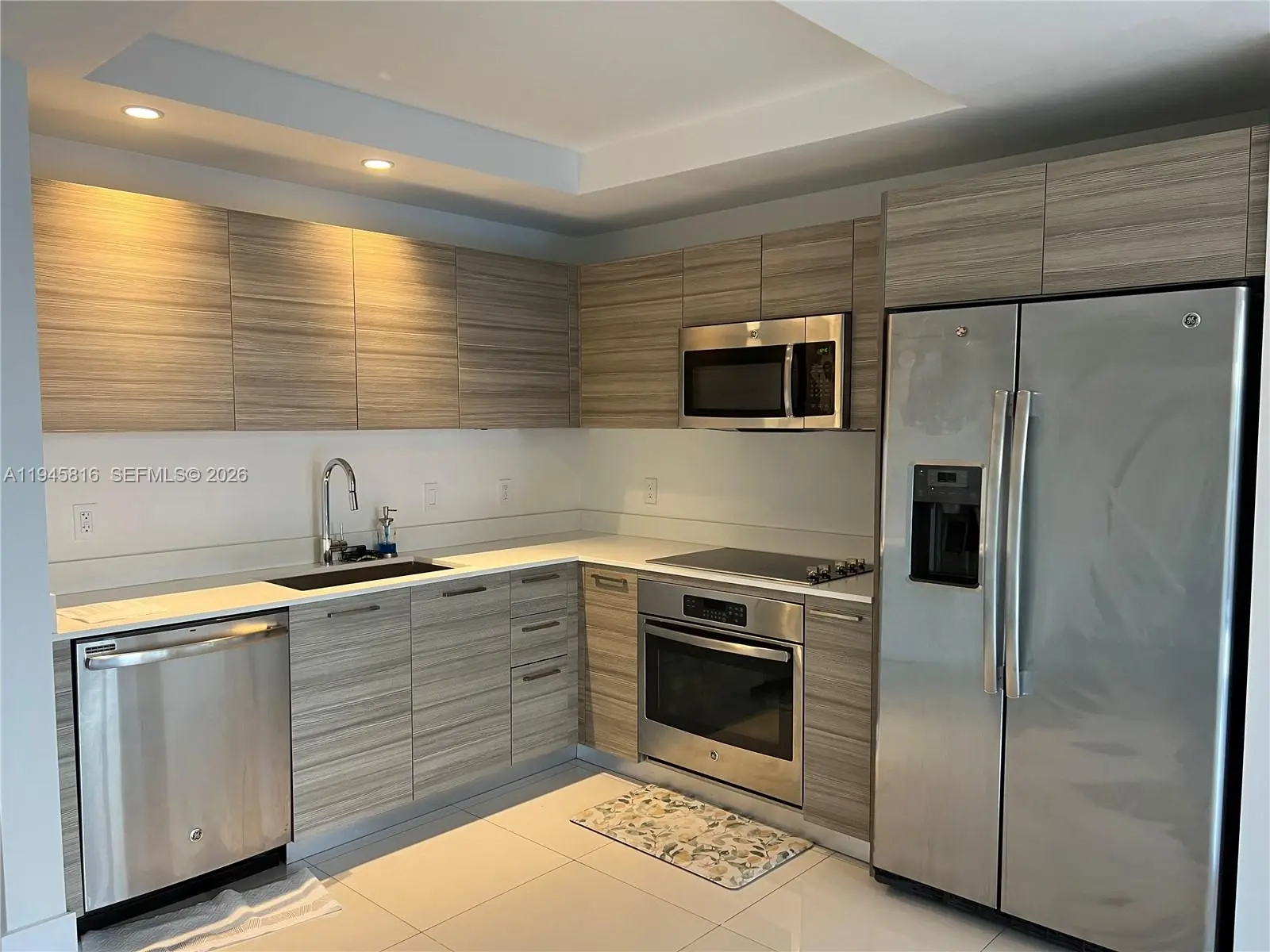 Photo of Listing #A11945816