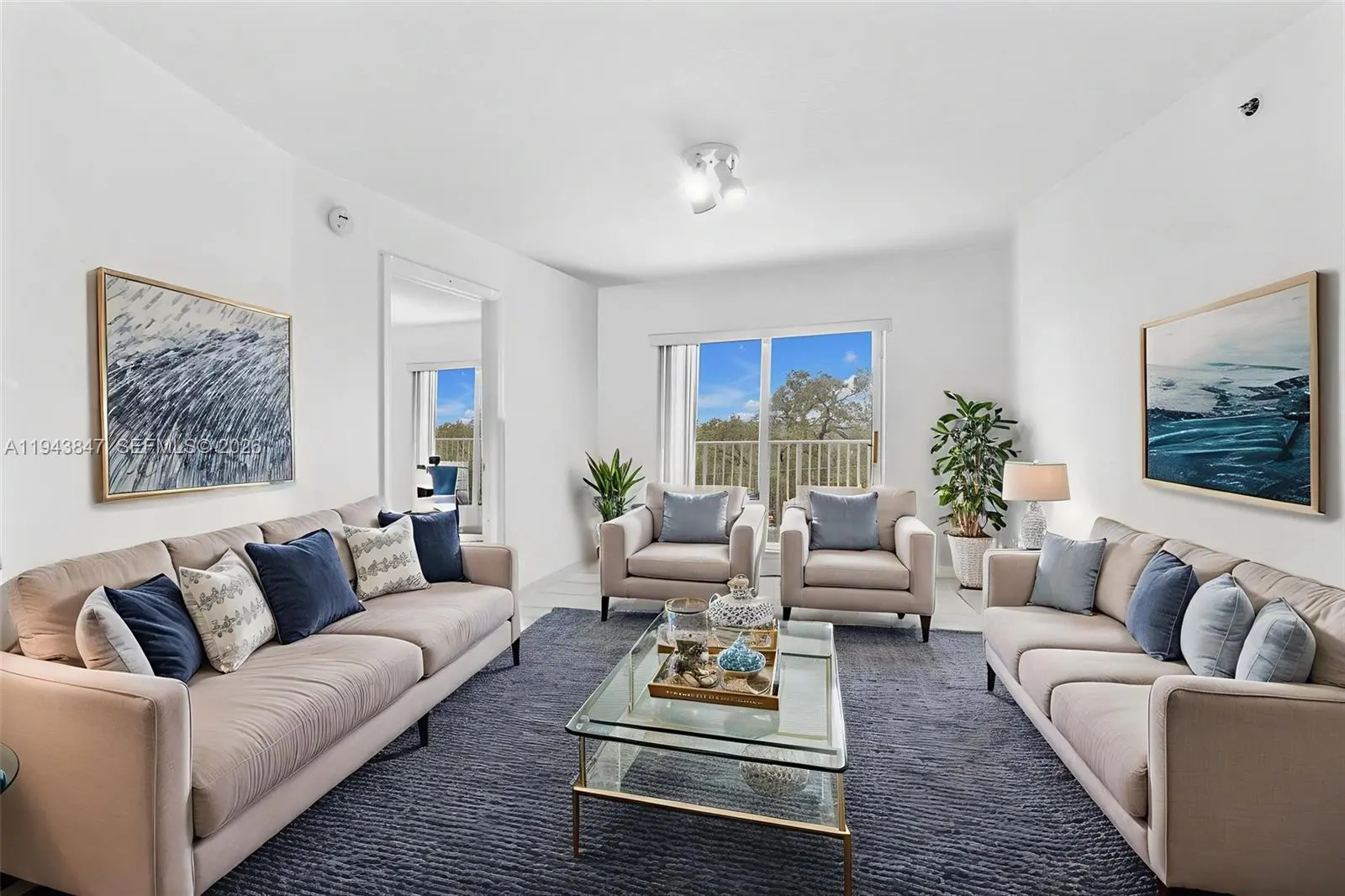 Photo of Listing #A11943847