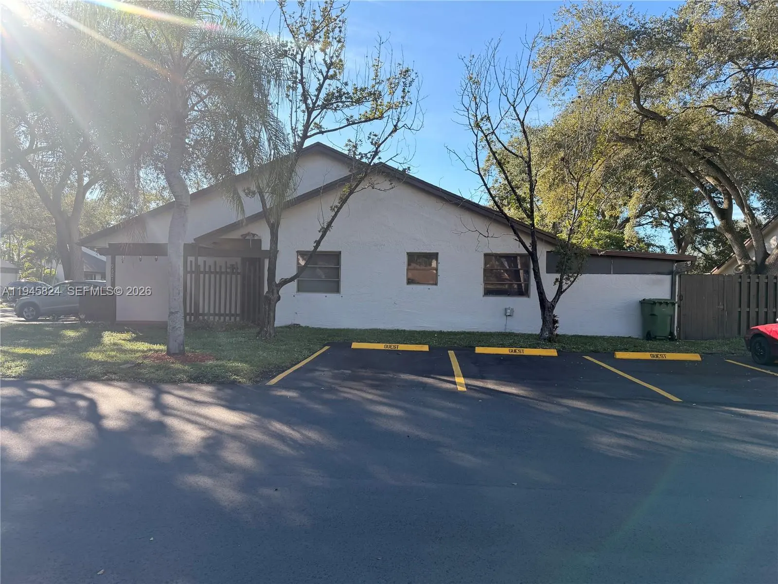 Photo of Listing #A11945824