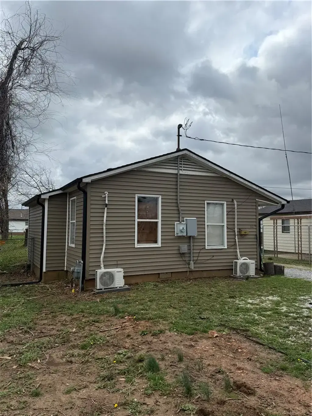 926 Maple Street, Rogers