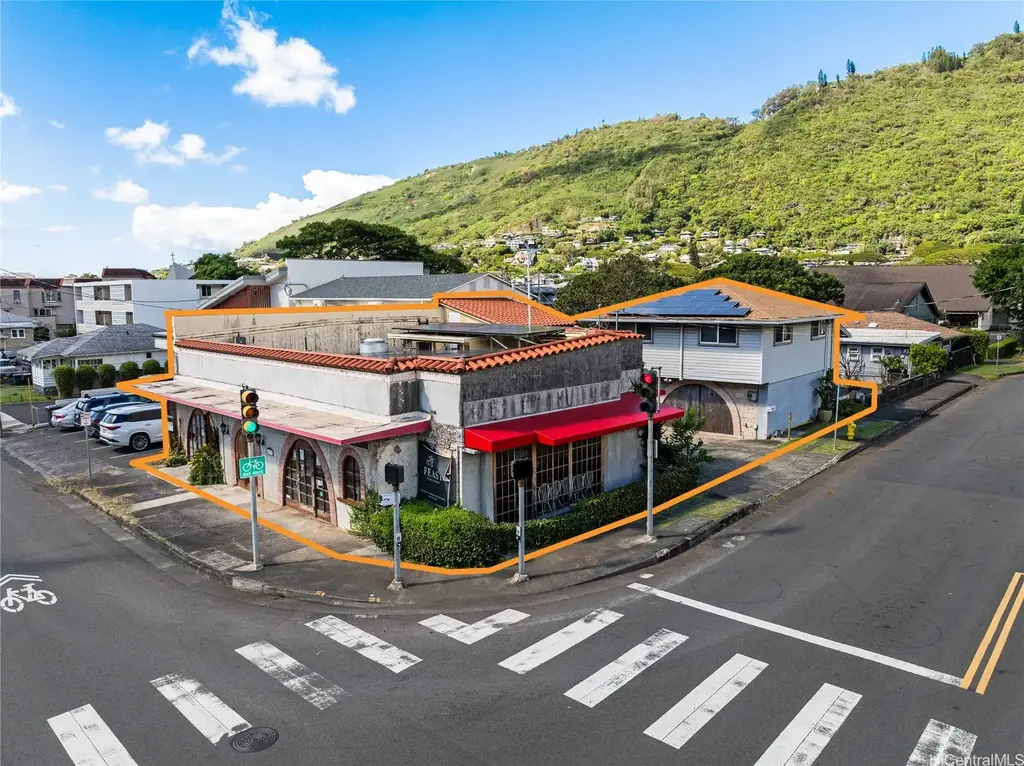 2845 Lowrey Avenue, Honolulu