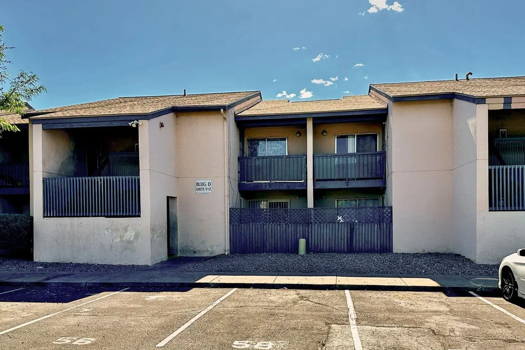 4601 Carlisle Boulevard Ne D-12, Albuquerque