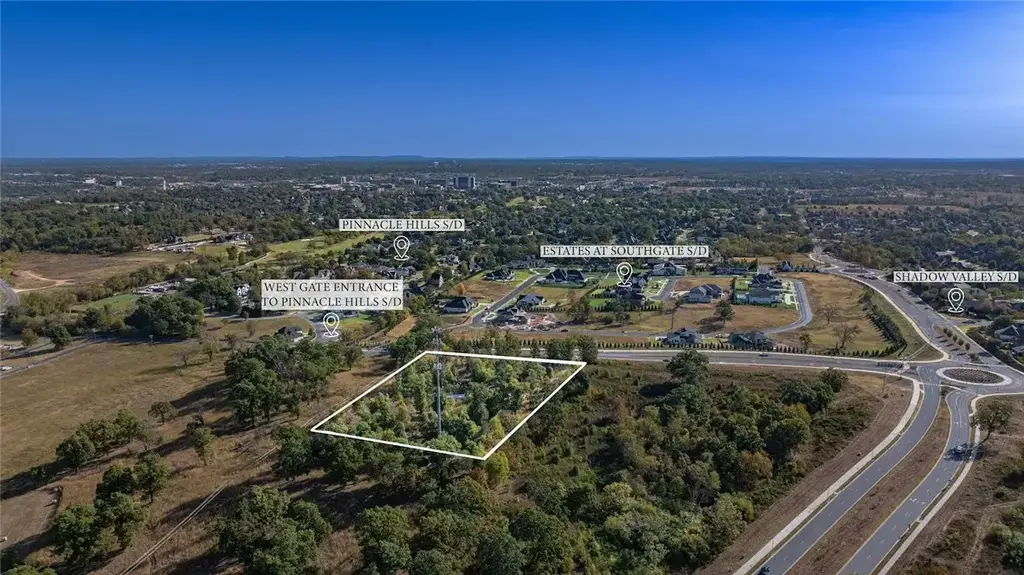 4400 S Rainbow Road, Rogers