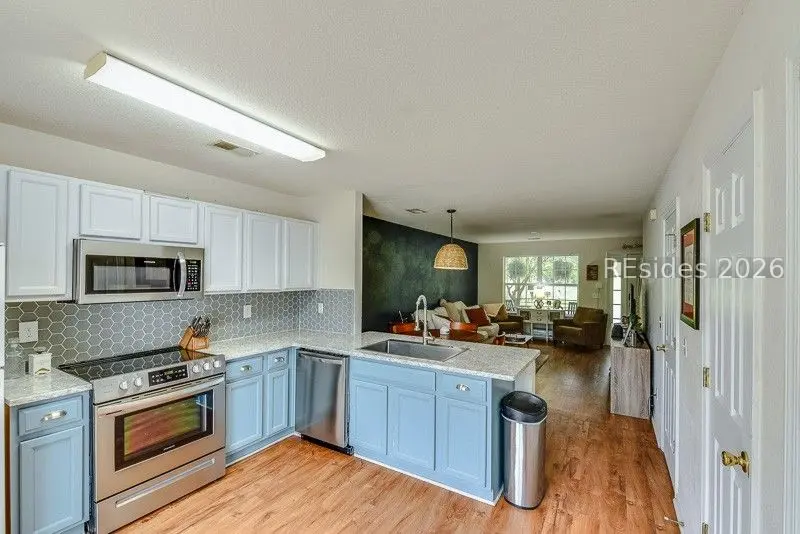 Photo of Listing #503948