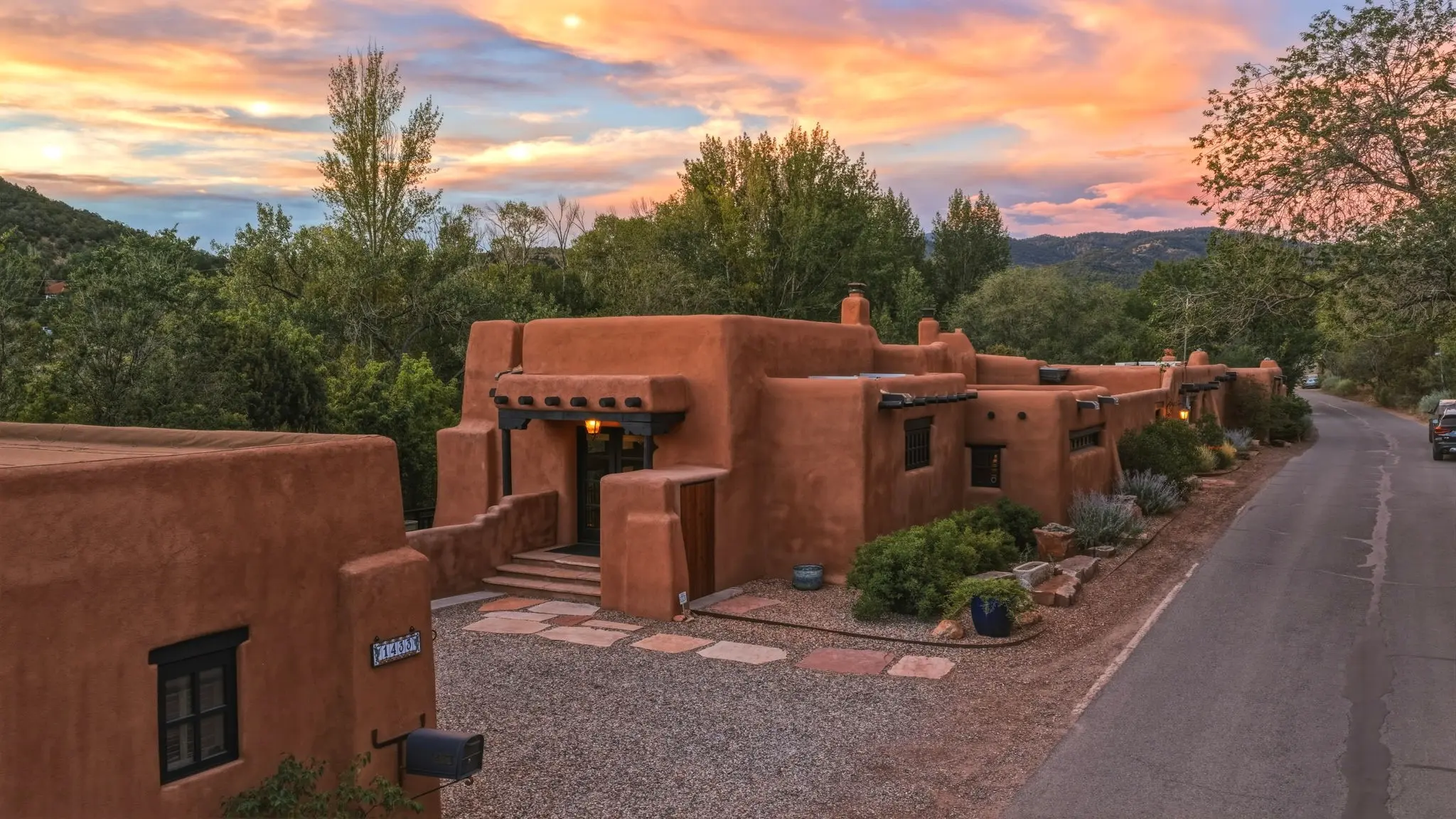 1433 Upper Canyon Road, Santa Fe