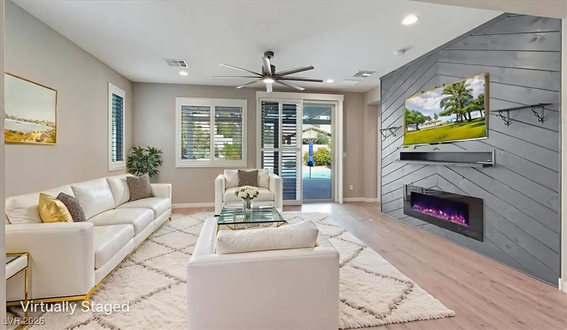 Photo of Listing #2747883