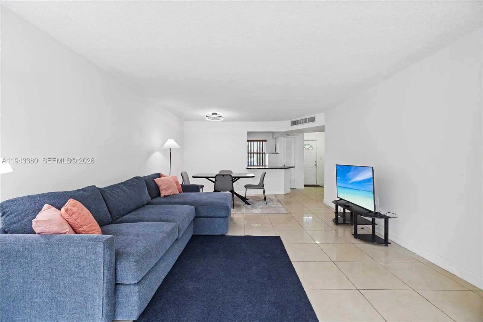 Photo of Listing #A11943380