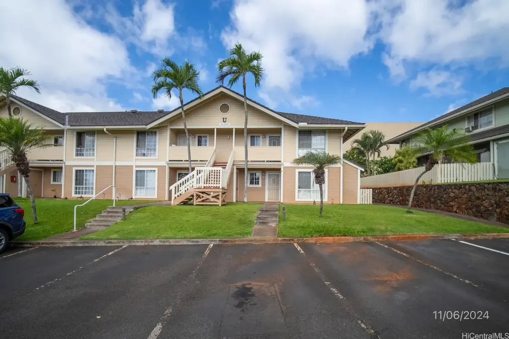 94-1469 Waipio Uka Street # U104, Waipahu