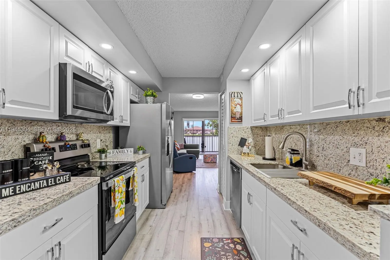 Photo of Listing #A11945304