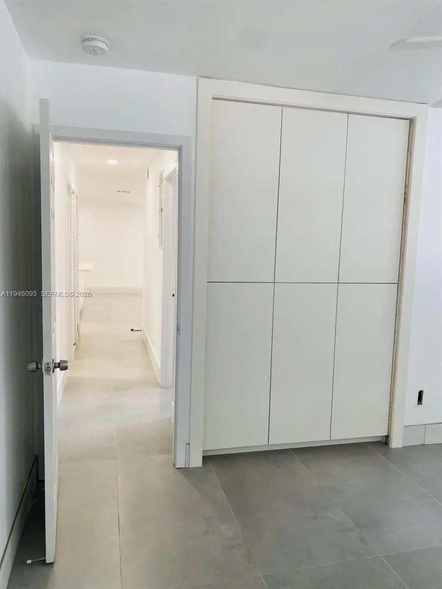 Photo of Listing #A11946093