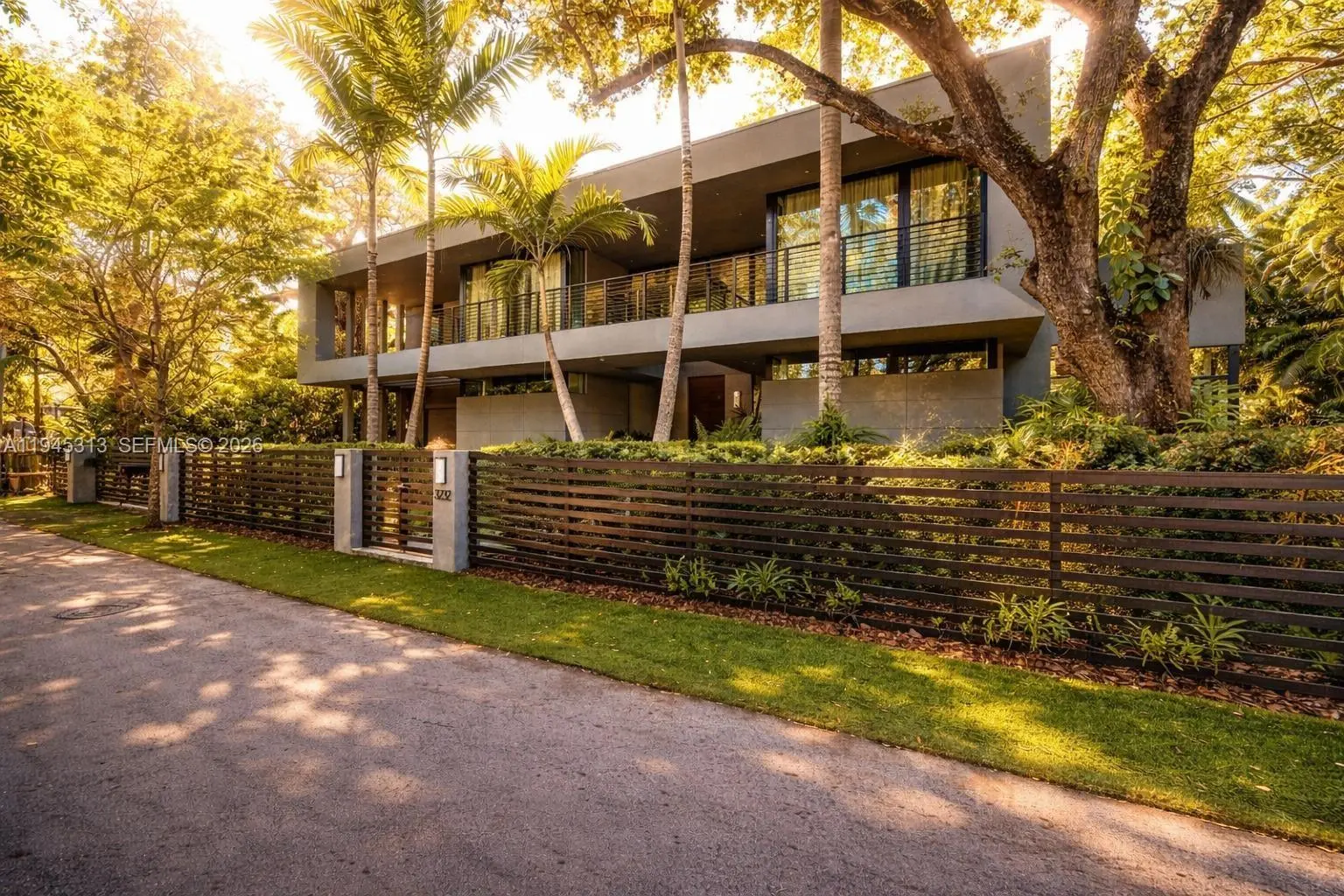 Photo of Listing #A11945313