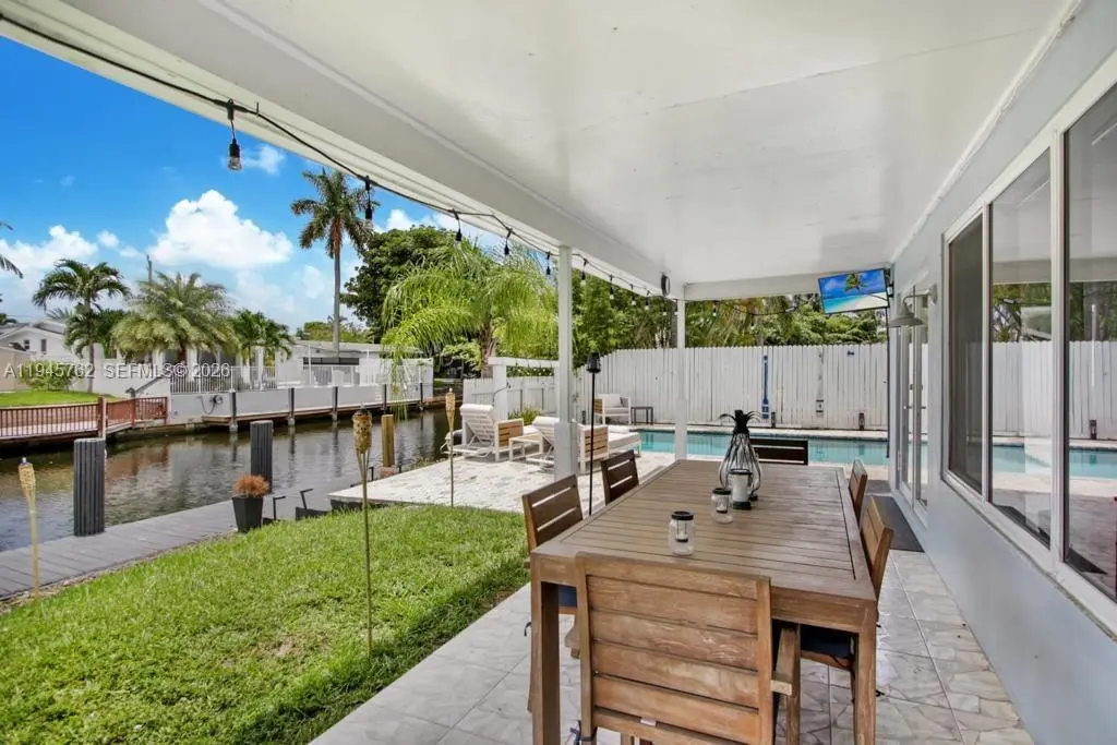 4 of 19 - 2442 Bimini Ln, Fort Lauderdale, FL