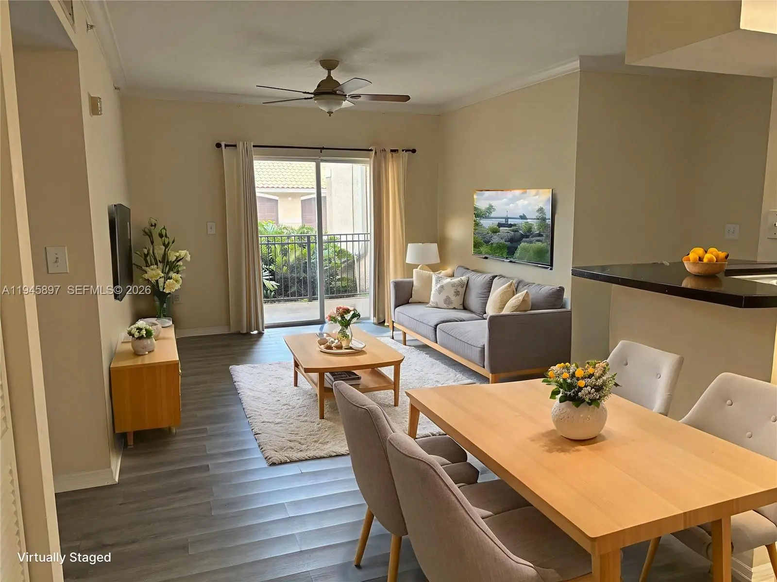 Photo of Listing #A11945897