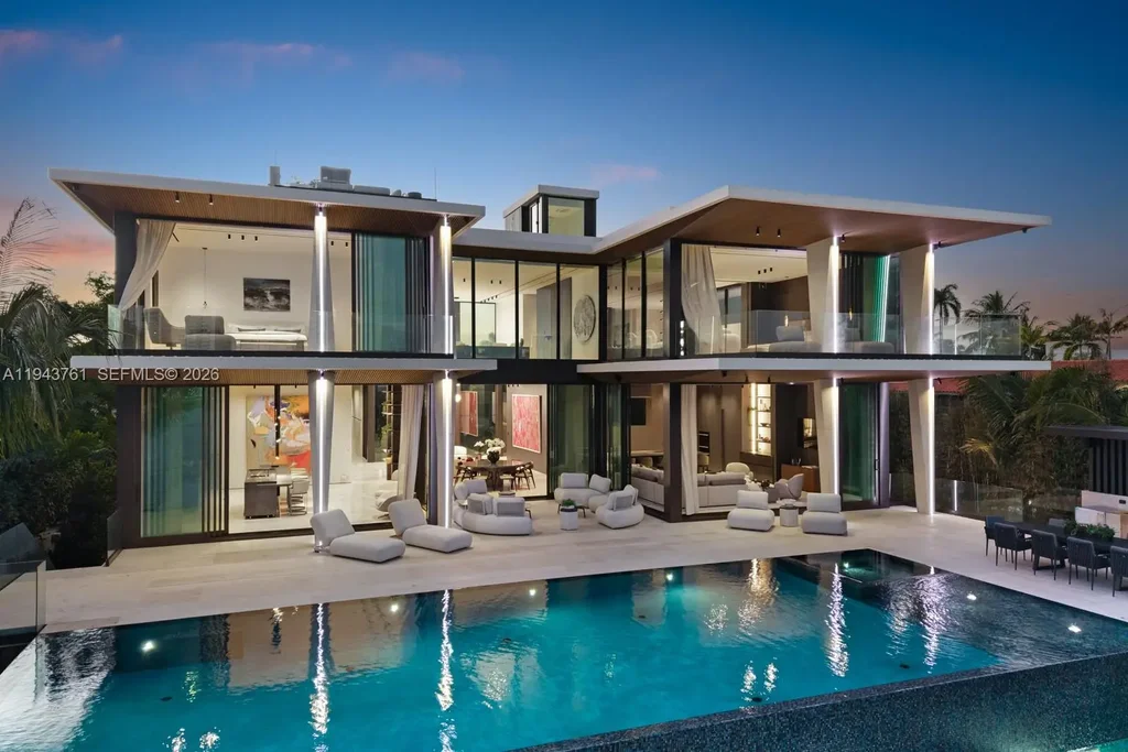 217 E Rivo Alto Dr, Miami Beach