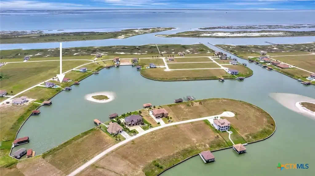 Lot 200 E Burgundy, Port O'Connor