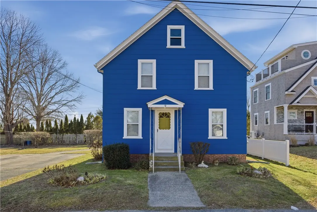 9 Lillis Ave, Barrington