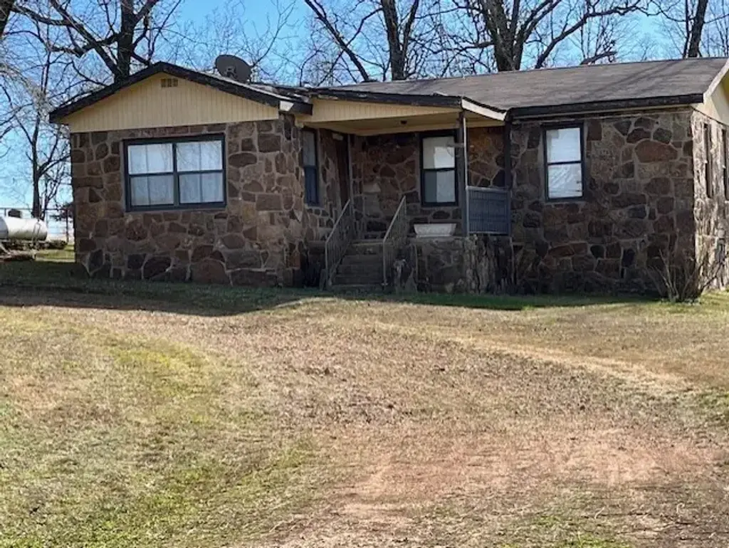 1035 E 1st Avenue, Gentry