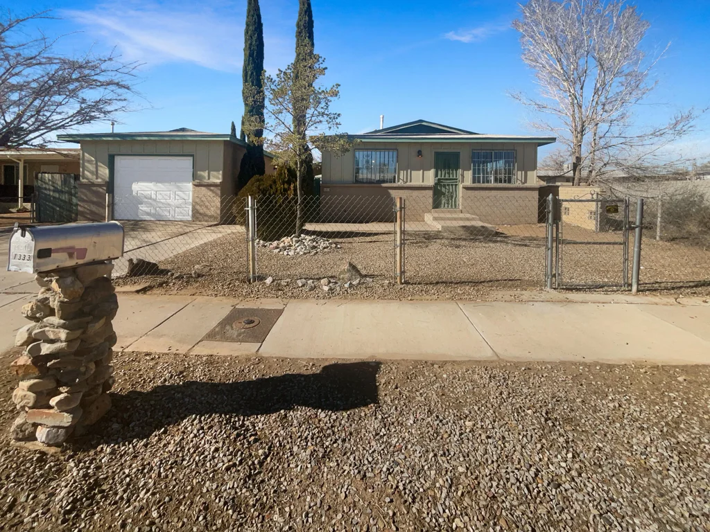 1333 Lucretia Street Sw, Albuquerque