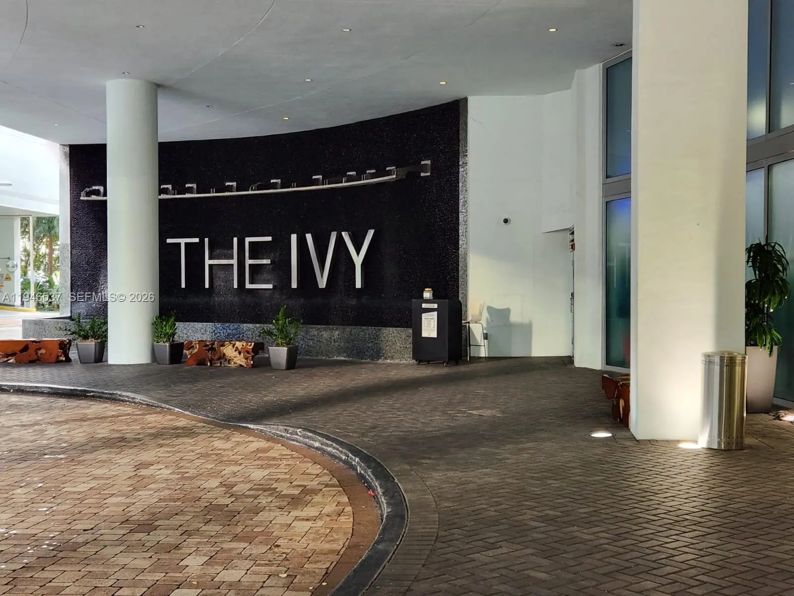 Photo of Listing #A11946537