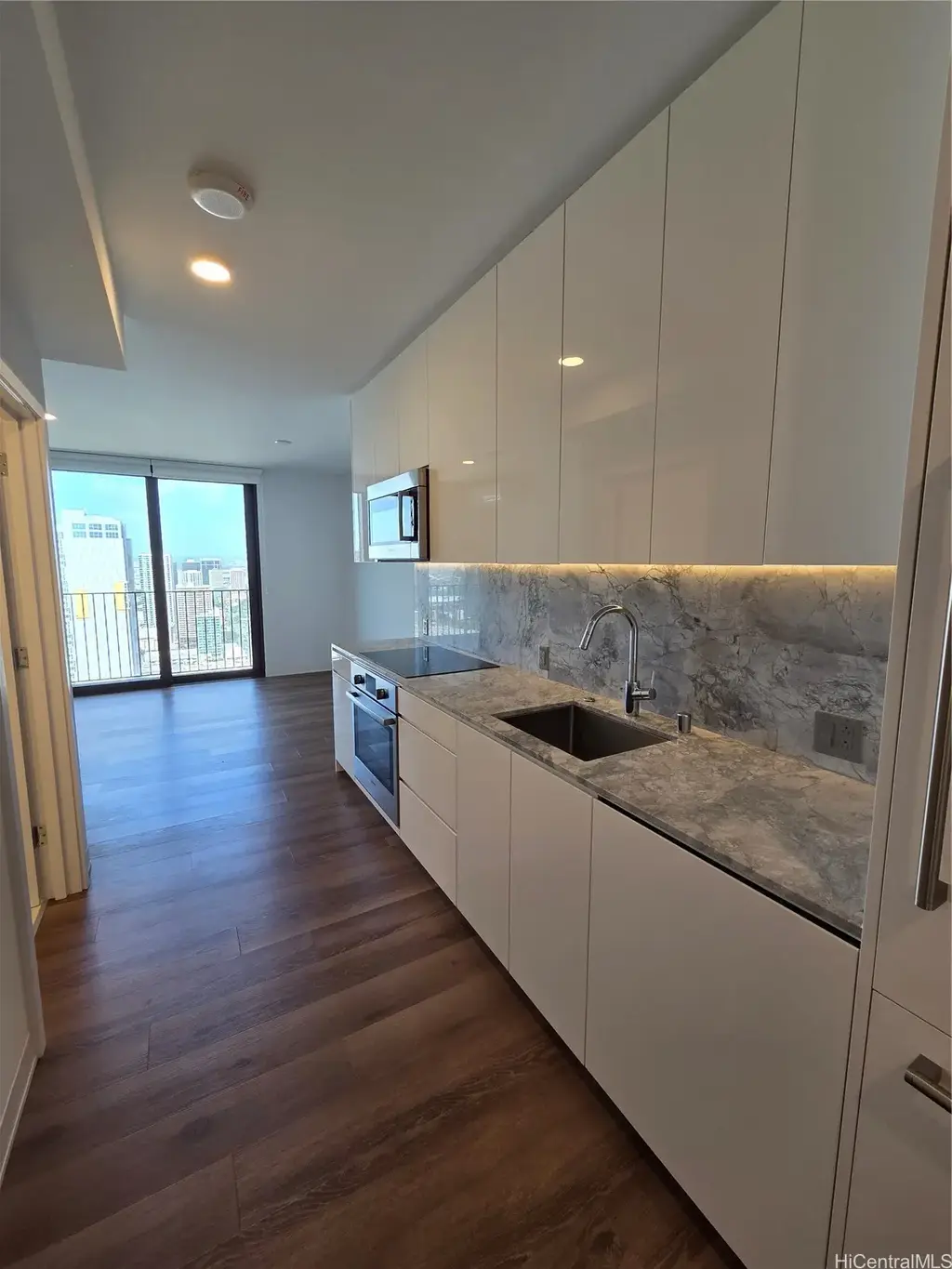 987 Queen Street # 3705, Honolulu
