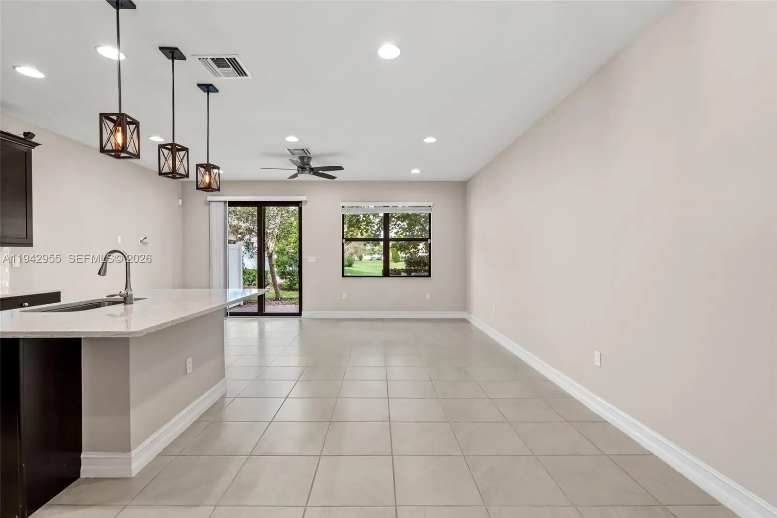 Photo of Listing #A11942955