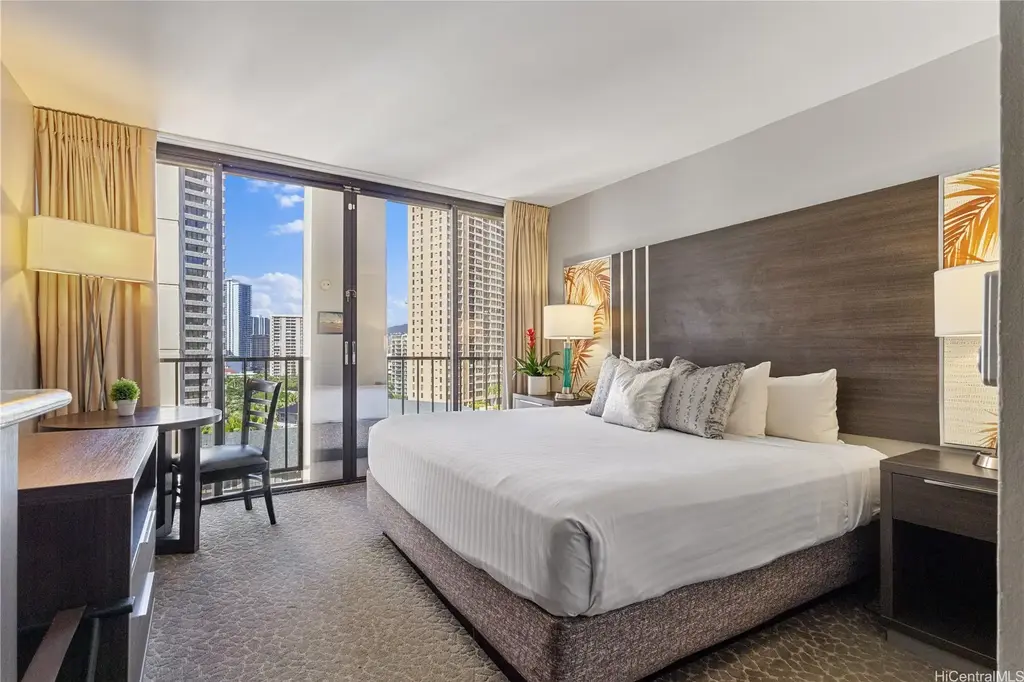 (unit #703) 1850 Ala Moana Boulevard, Honolulu