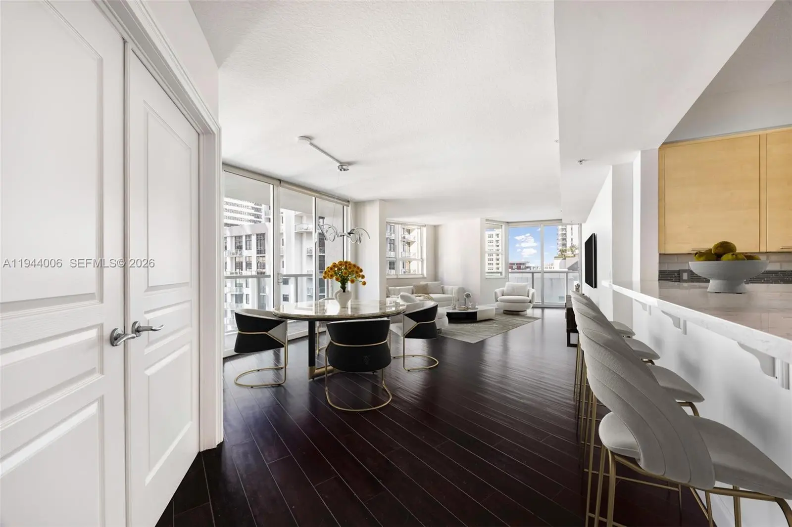 Photo of Listing #A11944006