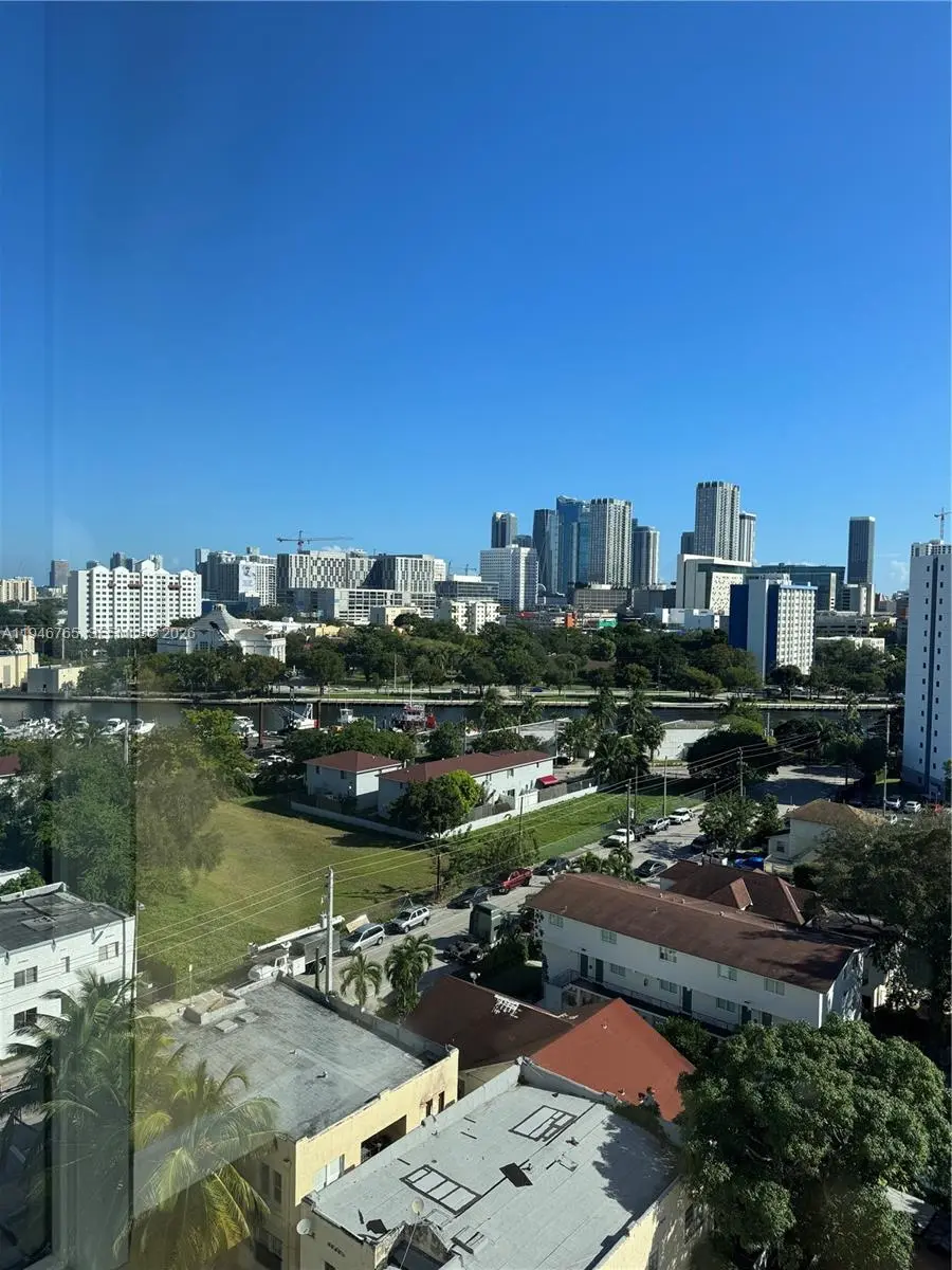 Photo of Listing #A11946765