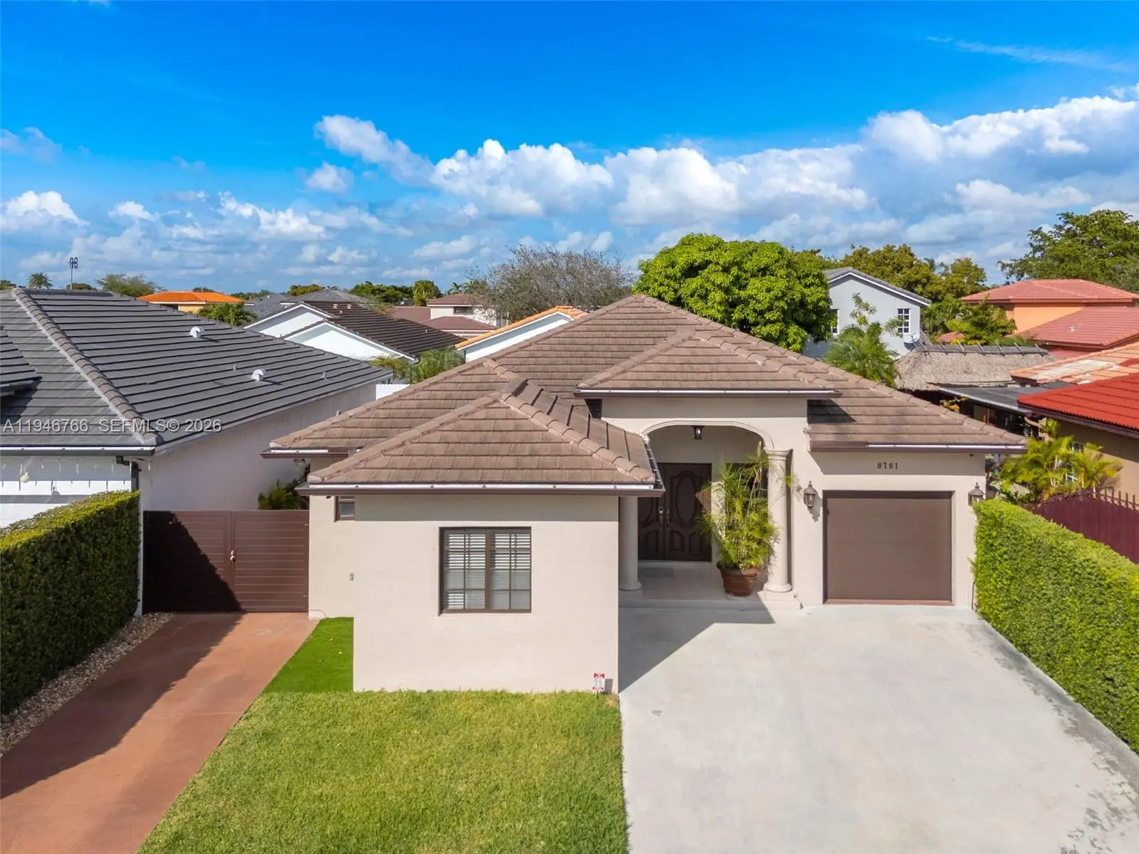 Photo of Listing #A11946766