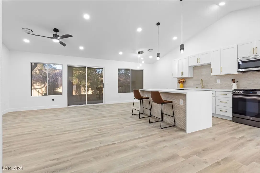 Photo of Listing #2746145