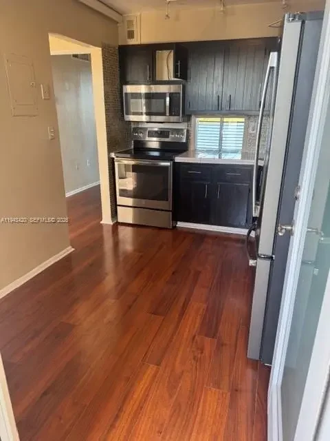 Photo of Listing #A11943420