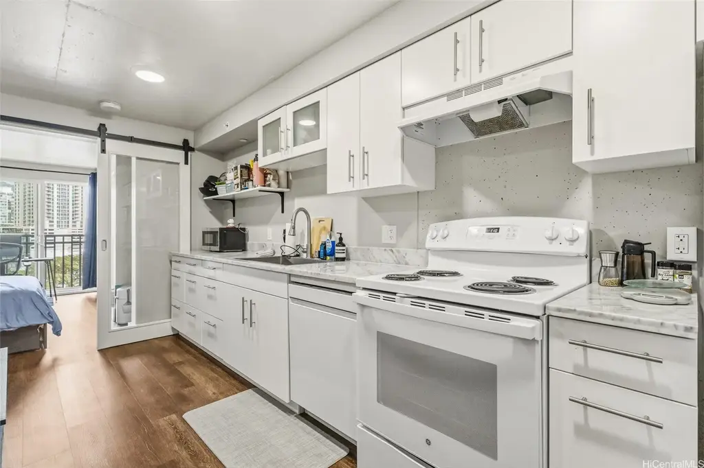 (unit #702) 803 Waimanu Street, Honolulu