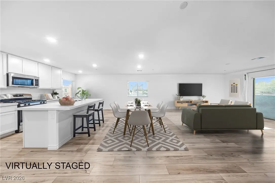 Photo of Listing #2748496