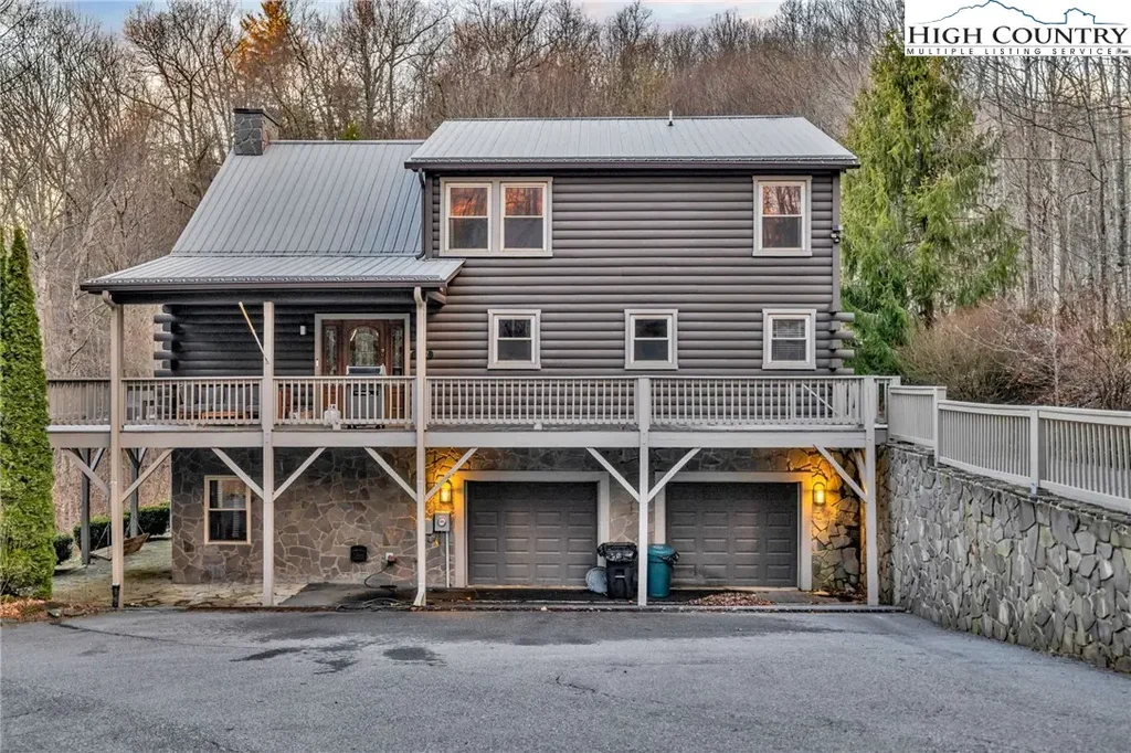 157 Noah's Ridge, Fleetwood