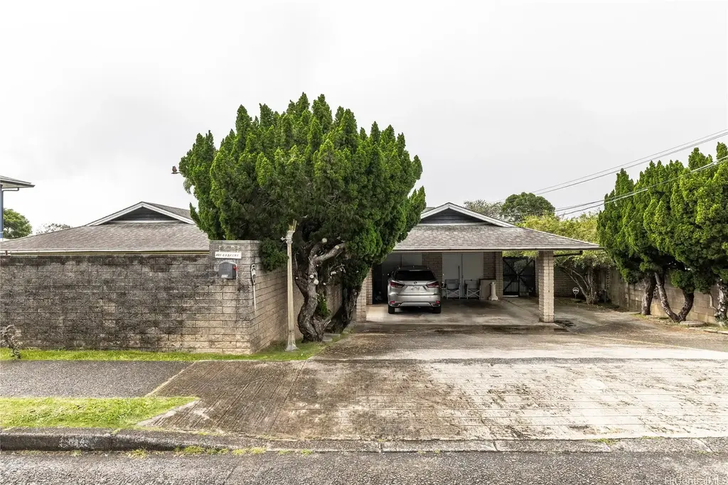 409 Luakini Street, Honolulu